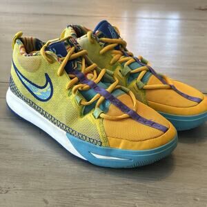 Nike Kyrie Flytrap VI 6 Youth Size 6.5 Yellow Kaleidoscope Basketball Shoe